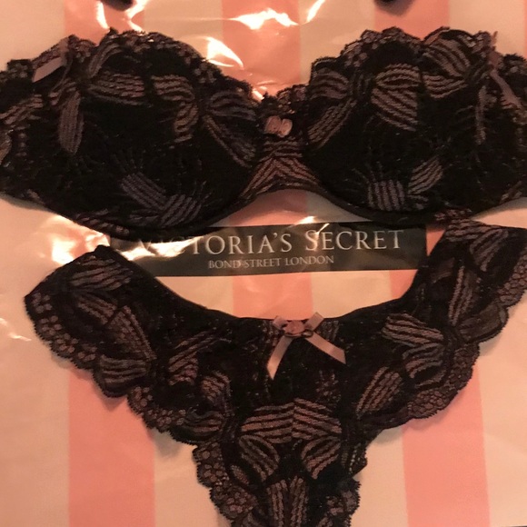 4 Pc Chantal Thomass Bra Set - Picture 14 of 15